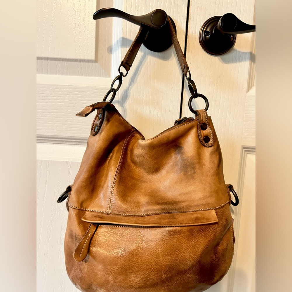 Genuine leather. BED.STU purse.